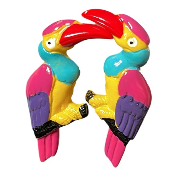 Jewelry - 0076 vintage toucan stud earrings perfect for vacation